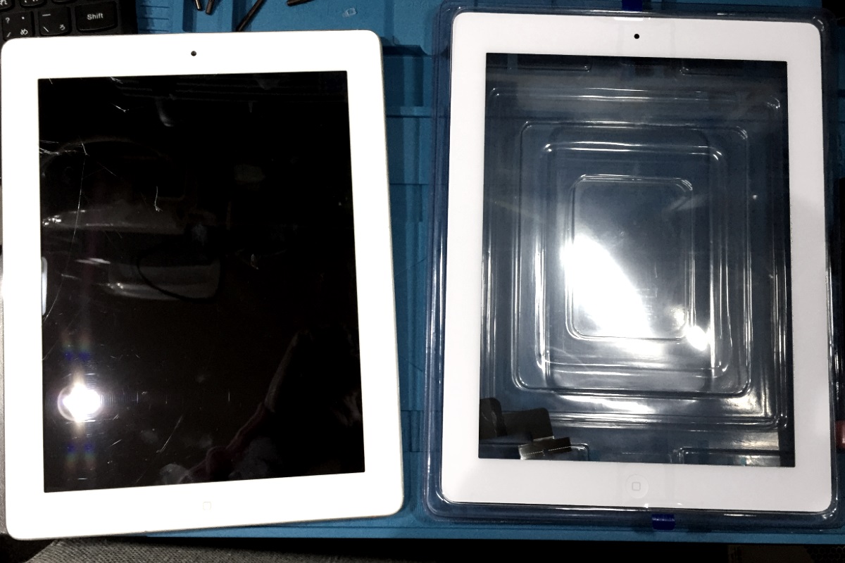 iPad 2 フロントパネル割れ修理